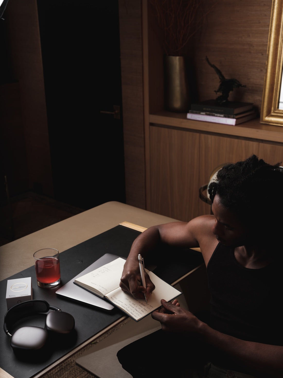 How Social Media is Hijacking Your Focus (and How to Reclaim It)